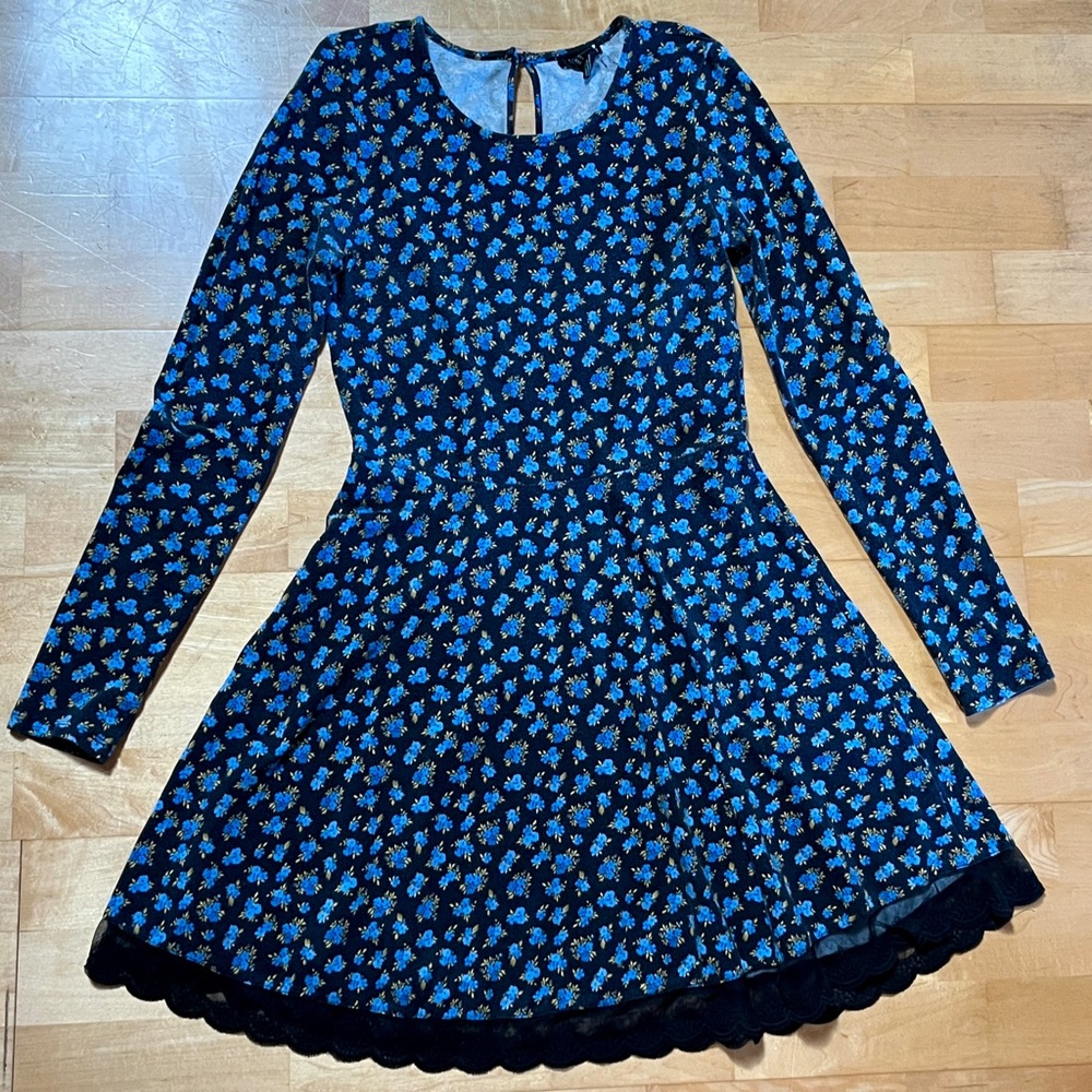 Forever 21 Black and Blue Floral Dress
